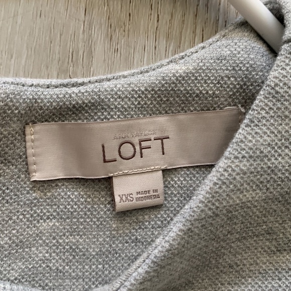 Ann Taylor LOFT Sweater size XXS‎ gray knit lace sleeves casual dressy - Picture 2 of 8